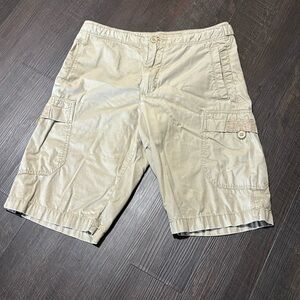 Nike men’s athletic department khaki cargo shorts with adjustable waist, small